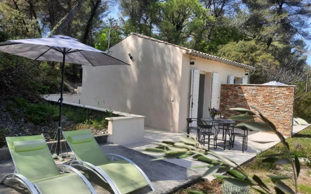 Studios indépendants dans grand Domaine en pleine nature