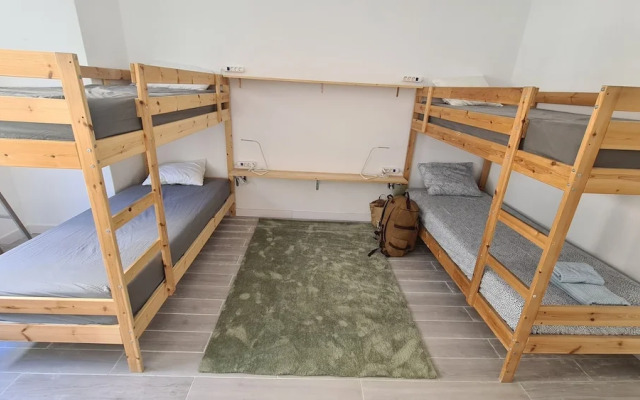 The Wave Temple - Hostel