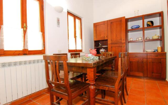 Monte Malbe Charming Villa with Garden and Parking