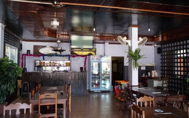 Sout Jai Guest House & Restaurant