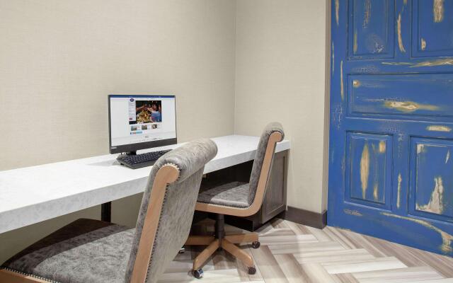 Hampton Inn & Suites San Antonio Riverwalk