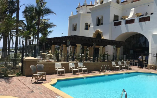 Santa Barbara Inn