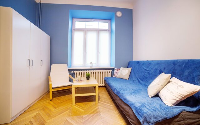 Blue Happy Apartment