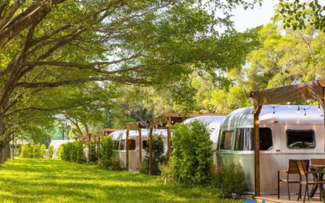 Bon Chill Glamping By Cosmos Oasis