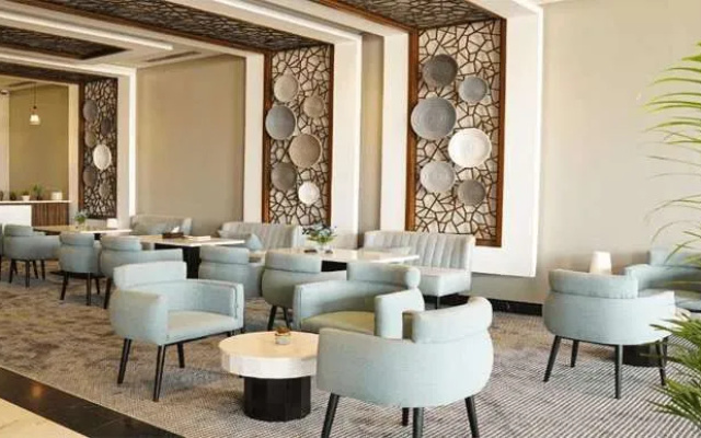 Clowzer Hotel
