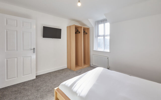 Host   Stay   Apartment 6  Loftus