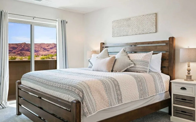 Peaceful Easy Feeling By Redawning