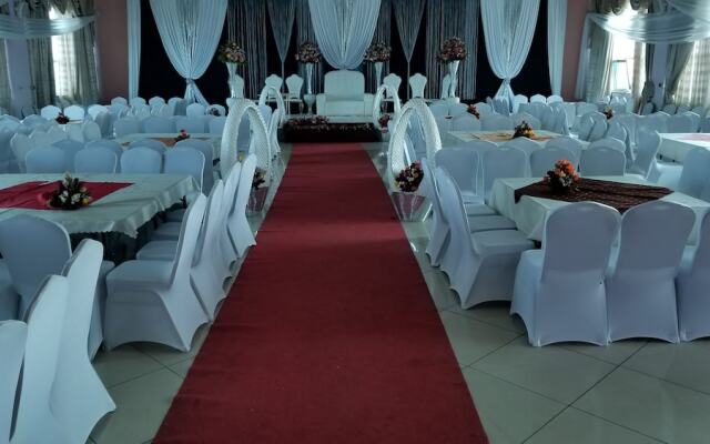 Sarem International Hotel