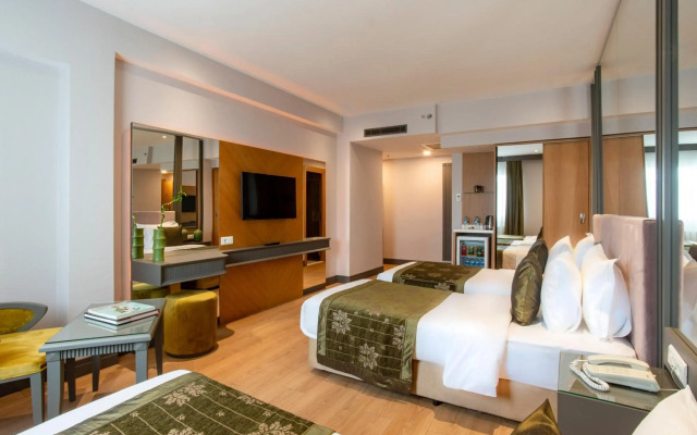 Oran Hotel