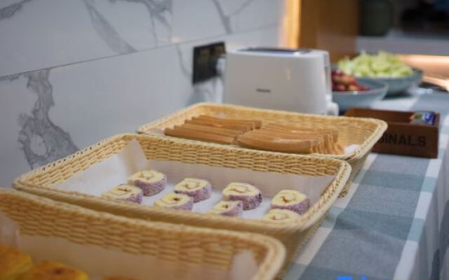 Chongqing Lanyueli Hotel (Guanyin Bridge Jinyuan Times)