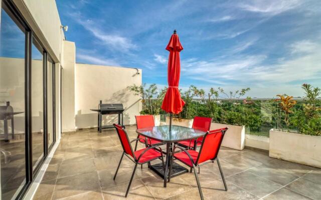 Zulim Condo - 302