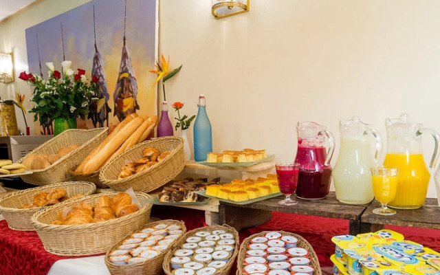 Hôtel Les Trois Palmiers