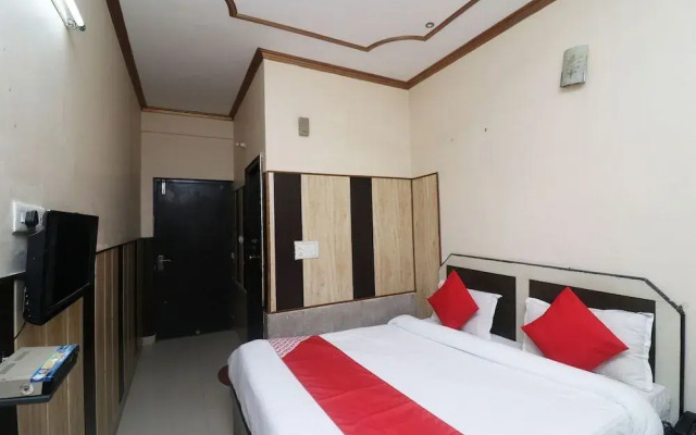 Hotel Taj Heaven By OYO Rooms
