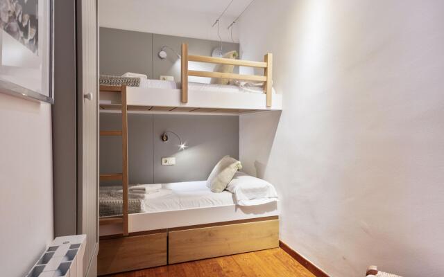 Luderna - Apartamento con terraza Bonaigua B3 Toran