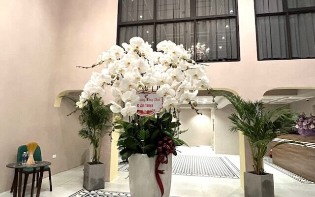 Le Grand Hotel - by Bay Luxury
