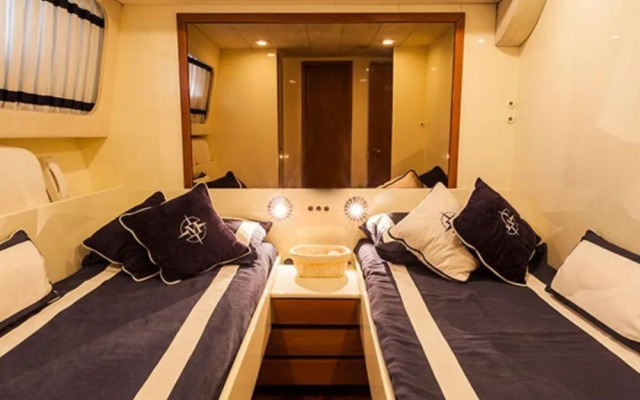 Yacht Suite Sorrento