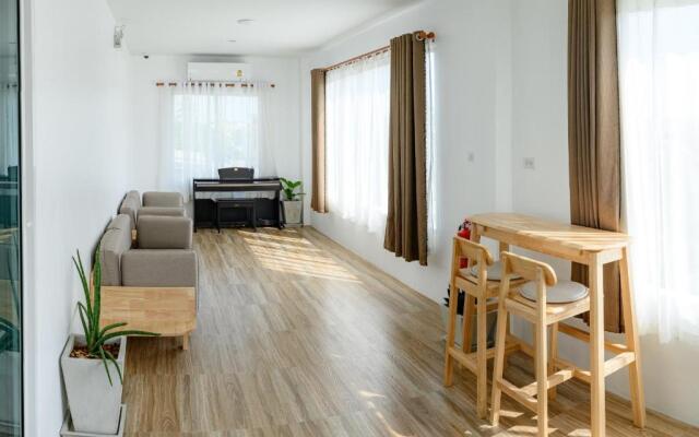 Munruk Hostel