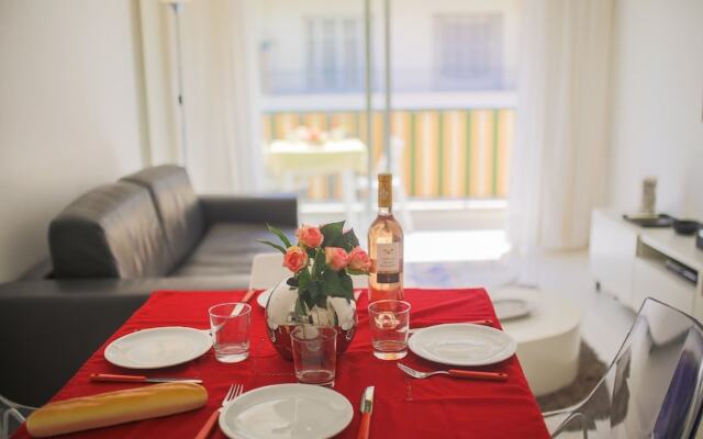 Jardin Mozart AP4165 by Riviera holiday Homes