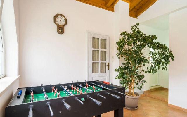 House Davor