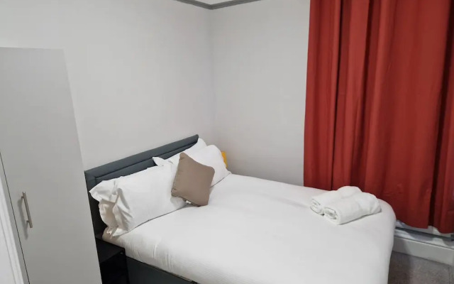 Birtley's Amethyst, 3 Bedroom Apt ,sleeps 6 Guest