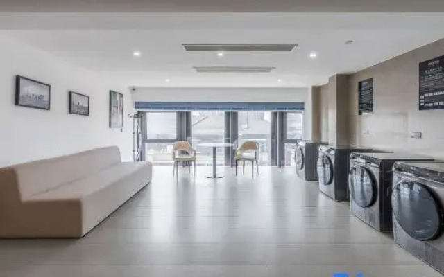 Tongbai Hotel (Tongling Beidouxing Cheng)