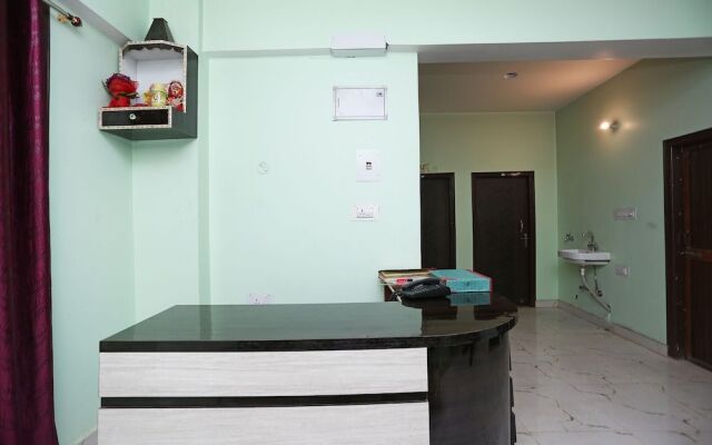 OYO Flagship 22740 Near Anisabad Golambar