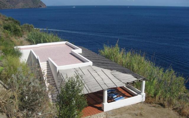 Villa "mare" - Suspended Over the sea