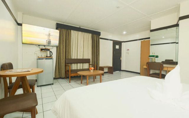 Orchid Inn Resort