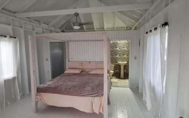 Captivating 1-bed Cottage in Codrington