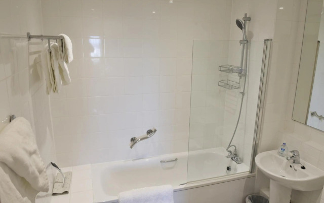 Toothbrush Apartments - Ipswich Waterfront South - Avalon Court