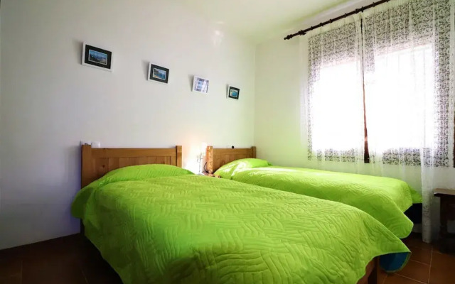 Apartment in Roses Near Beach