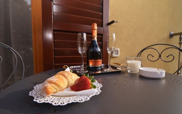 Apartment Wishing Well