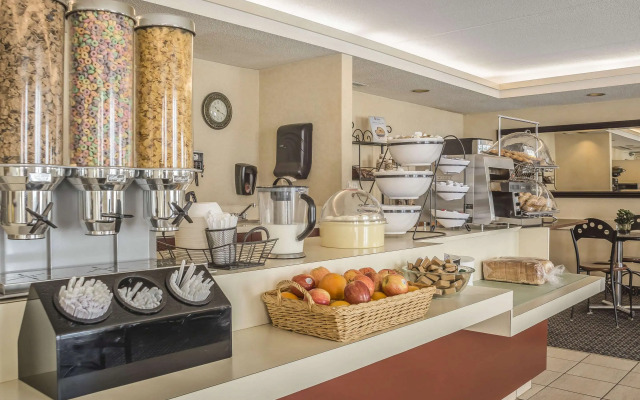 Comfort Suites London