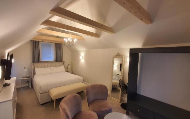 Beautiful House and Elevated Garden In Bridgnorth