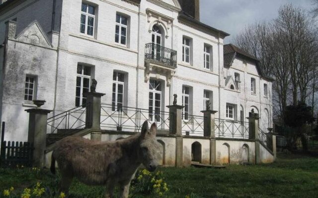 hotelImage