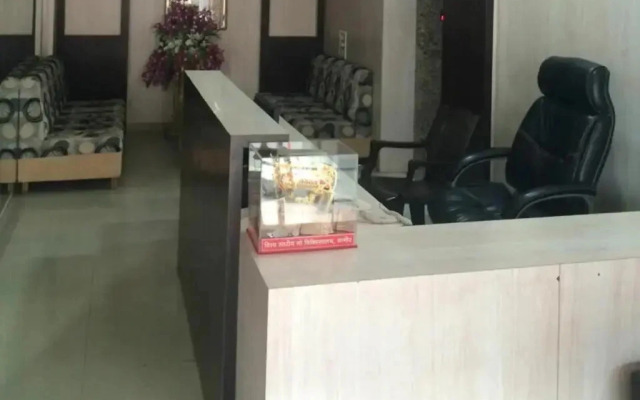 OYO 82156 Shivanand Executive