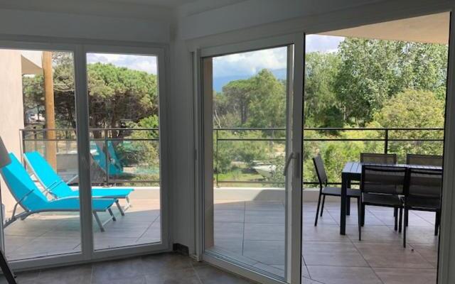 T2 neuf bord de plage - terrasse - CALVI