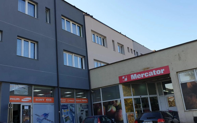 Trosoban stan u Zenici