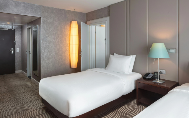 Hilton Berlin - Image 5