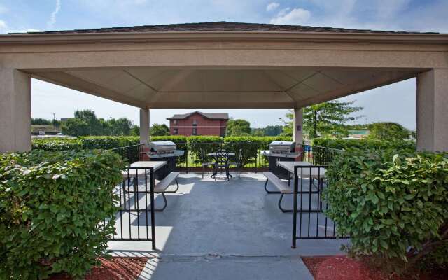 Sonesta Simply Suites Pittsburgh Airport