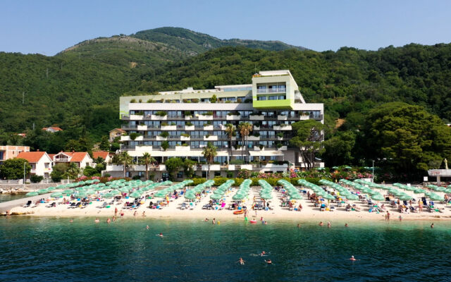 Carine Hotel Park