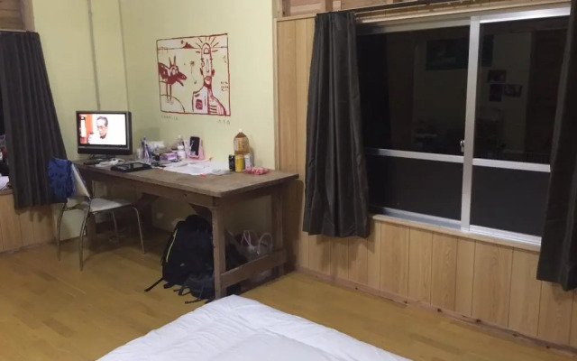 Guesthouse Sunset Hill Bise - Hostel