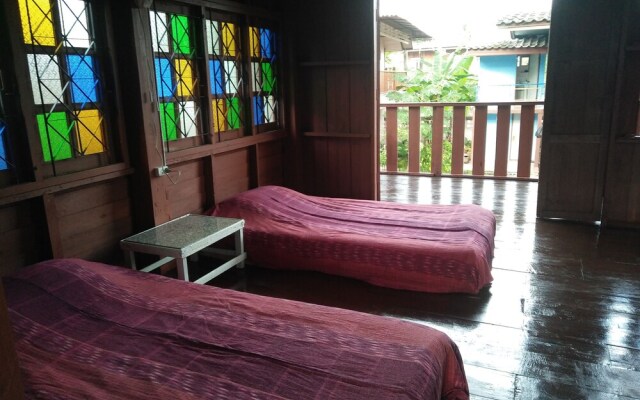 Three Moons Homestay