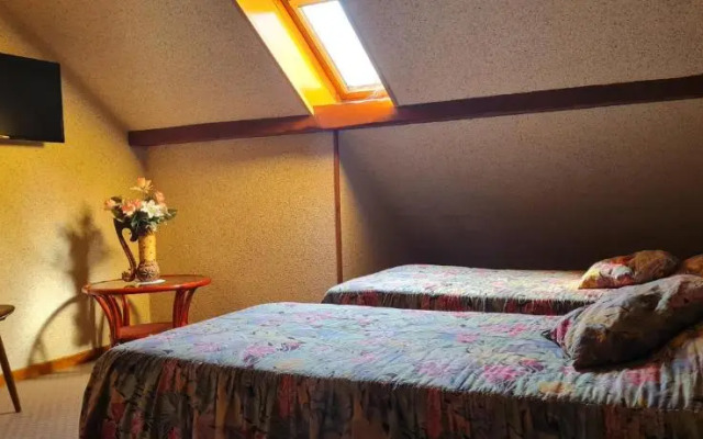 Hotel Restaurant A La Couronne DOr