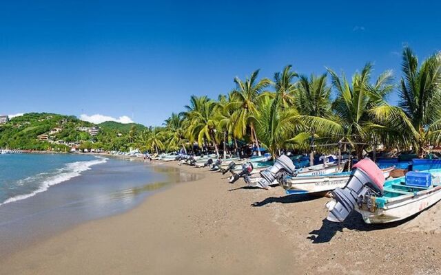 Hostal ZihuAzul