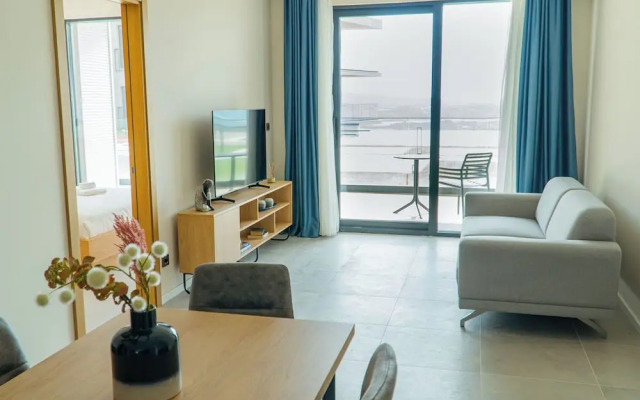 Royal Blue Resort & Residence