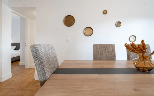 The Urban King Apartment