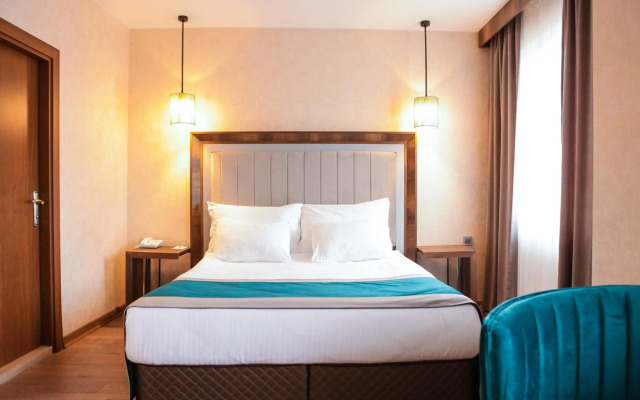 The Life Hotel & Spa