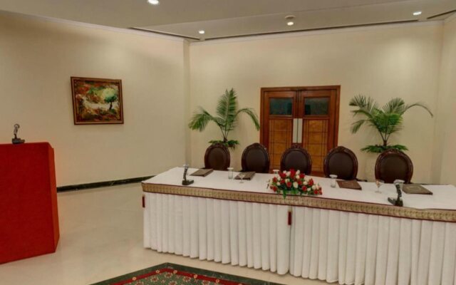 Hotel Samrat