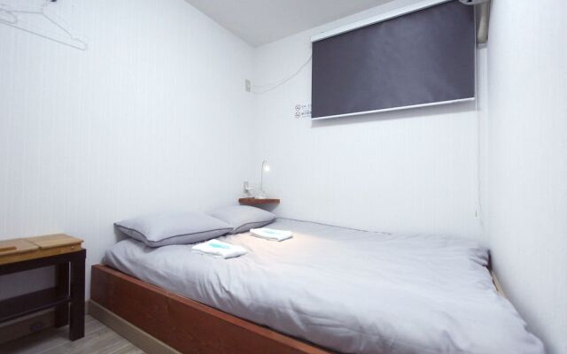 i Osaka House